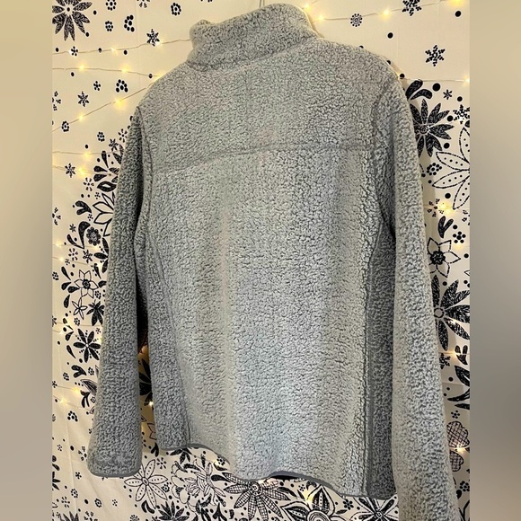 Pulse grey fleece jacket with pockets and snaps at neck super cozy and warm - Picture 4 of 10